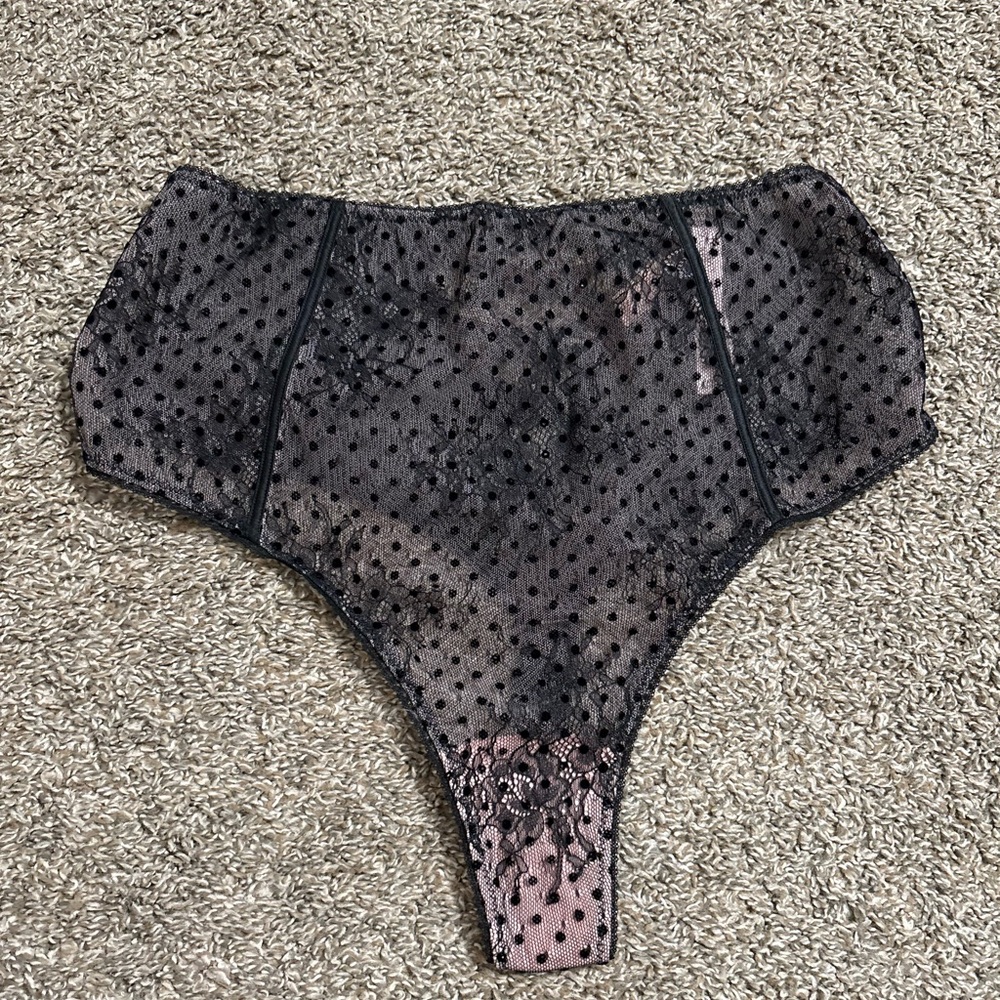Victoria's Secret Dream Angels High-Waisted Thong size L